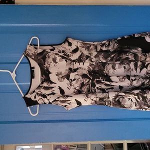 Black and white dress medium